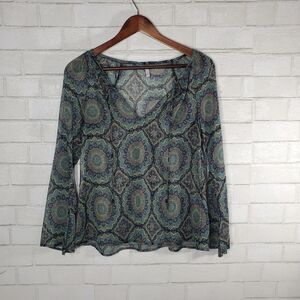 O'Neill lightweight blouse